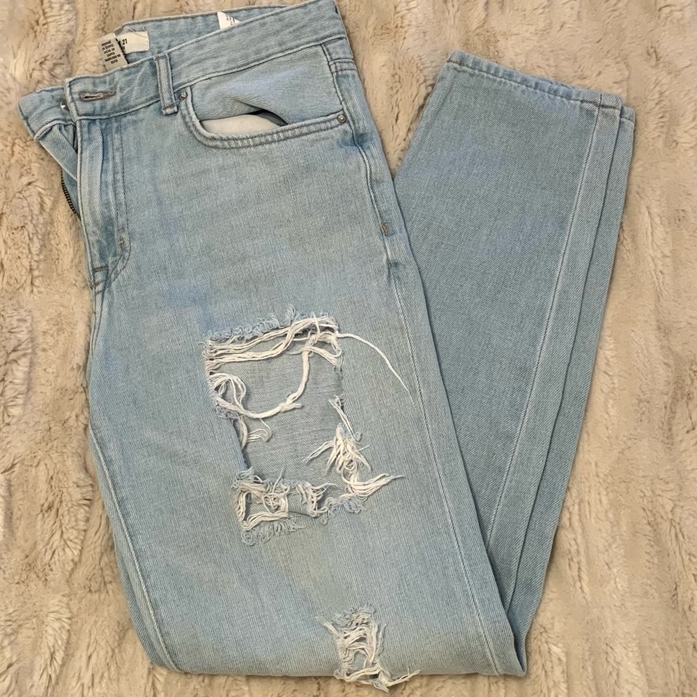 Forever 21 straight leg boyfriend jeans